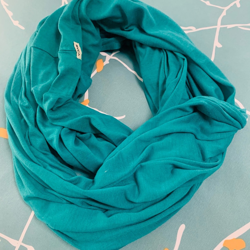 RVCA teal infinity scarf